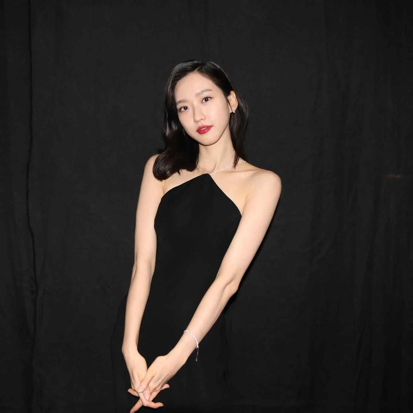 Han Ji Hyun - han-ji-hyun-hot-8.webp